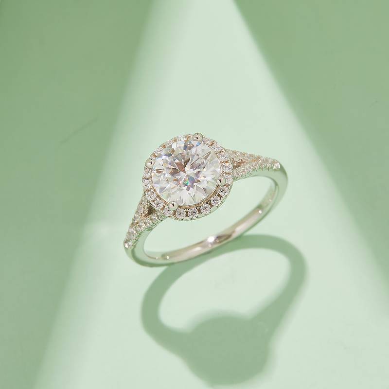 双臂圆包S925银镀白金MoissaniteWomen's Ring2.0ctD级